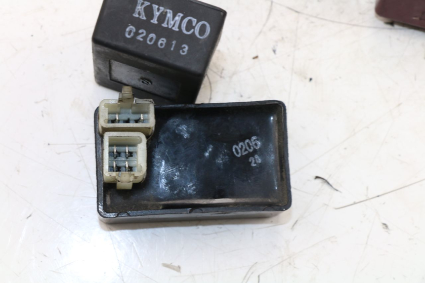 photo de CDI STEUERGERÄT KYMCO GRAND DINK 125 (2008 - 2014)