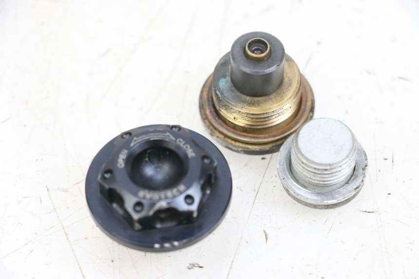 photo de ÖLDECKEL MV AGUSTA BRUTALE R WALLY 910 (2008 - 2008) - Zoom auf Gebrauchszustand