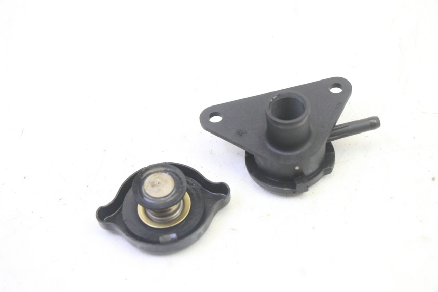 photo de KÜHLMITTELDECKEL SUZUKI BURGMAN 125 (2007 - 2014)