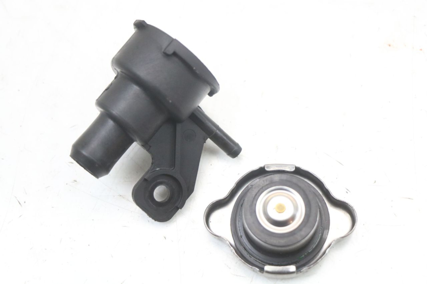 photo de KÜHLERDECKEL KYMCO DINK STREET ABS 125 (2011 - 2018)