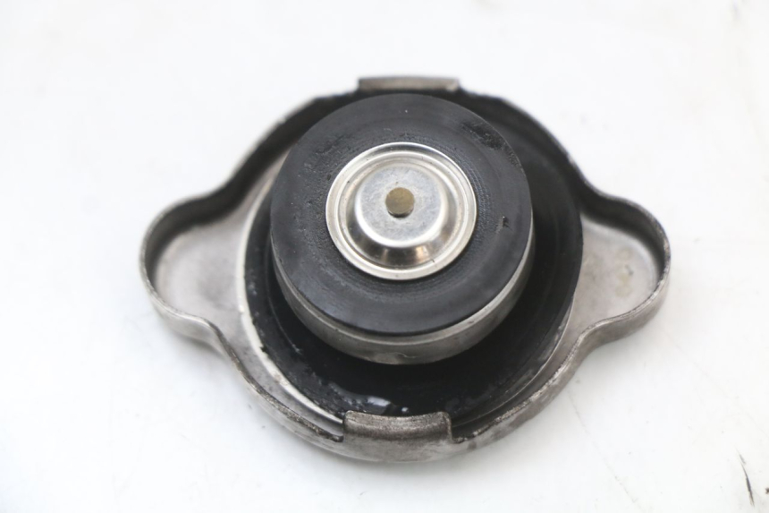 photo de KÜHLMITTELDECKEL HONDA FES S-WING SWING ABS 125 (2007 - 2015)