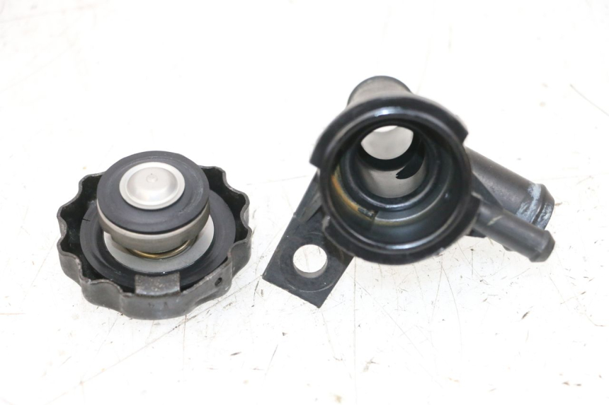 photo de KÜHLERDECKEL HONDA NSR R 125 (1994 - 2003) - Detailansicht des Bauteils