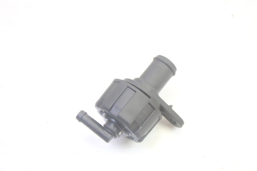 photo de KÜHLMITTELDECKEL YAMAHA XMAX X-MAX 125 (2006 - 2009) - Detailansicht des Bauteils