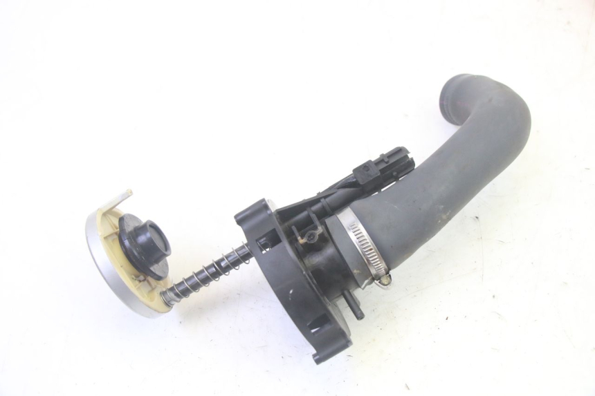 photo de TANKDECKEL SYM GTS EVO 125 (2009 - 2013) - Alternative Perspektive