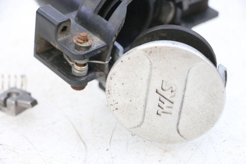 photo de TANKDECKEL KRAFTSTOFF SYM ORBIT III 3 4T 50 (2018 - 2021) - Oberflächenzustand und Material