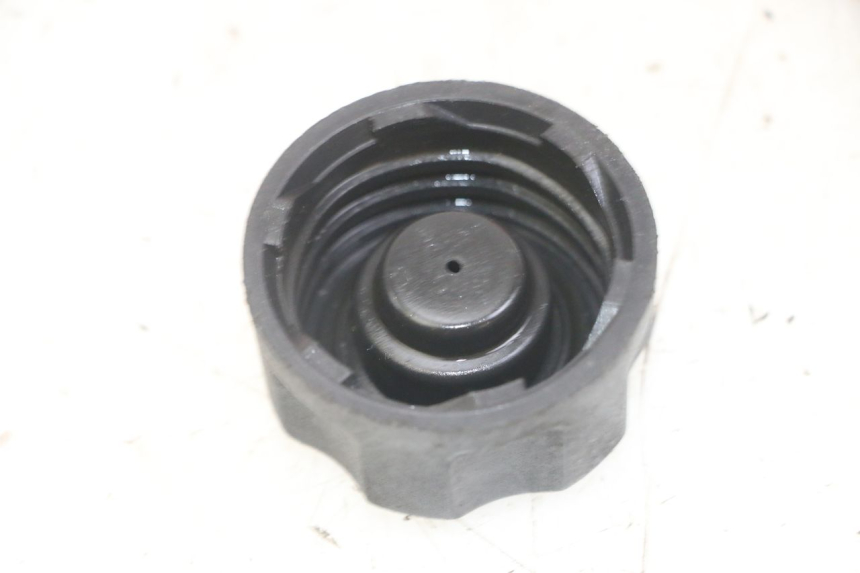 photo de ÖLTANKDECKEL PEUGEOT JET FORCE CARBU 50 (2003 - 2016)