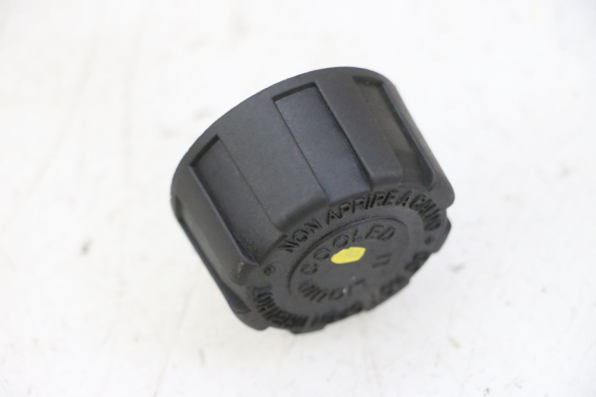 photo de KÜHLWASSERDECKEL PIAGGIO MP3 HPE 310 (2024 - 2025)