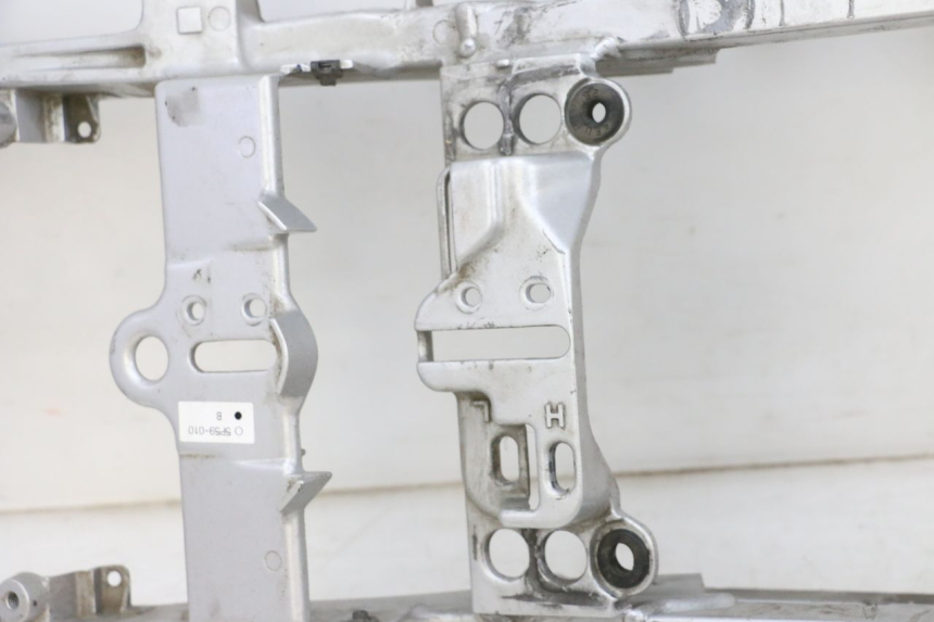 photo de HECKRAHMEN-SCHLEIFE YAMAHA FJR ABS 1300 (2006 - 2012) - Geprüftes Gebrauchtteil