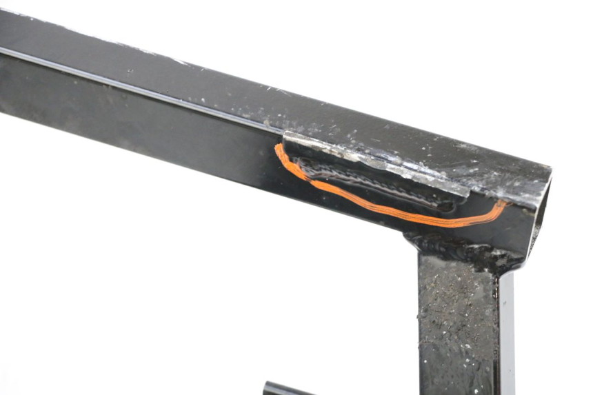 photo de HECKRAHMEN KAWASAKI GPZ RX 1000 (1986 - 1988) - Zoom auf Gebrauchszustand