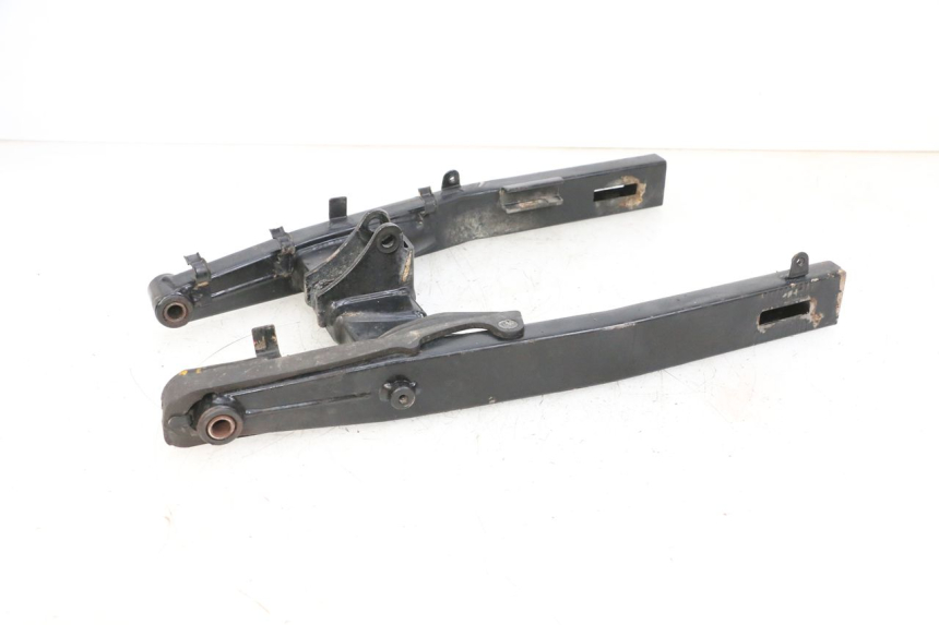 photo de SCHWINGE MAG POWER BOMBERS 4T 50 (2016 - 2026) - Oberflächenzustand und Material