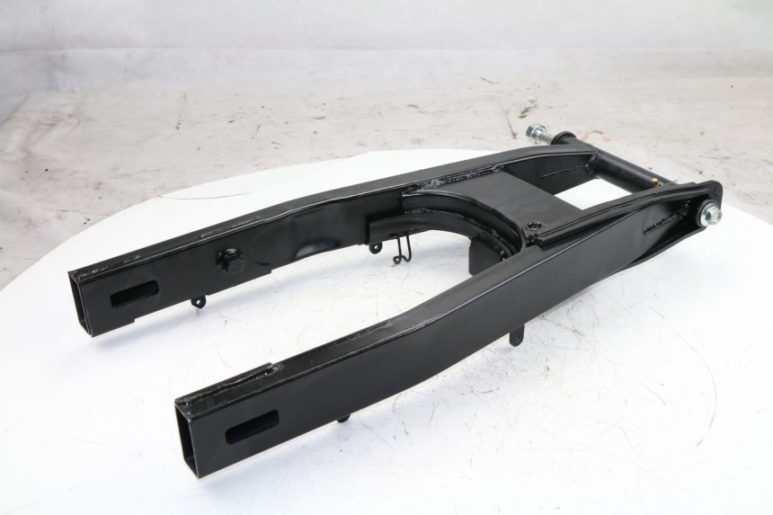 photo de SCHWINGE DAELIM VJ ROADWIN FI 125 (2008 - 2017)