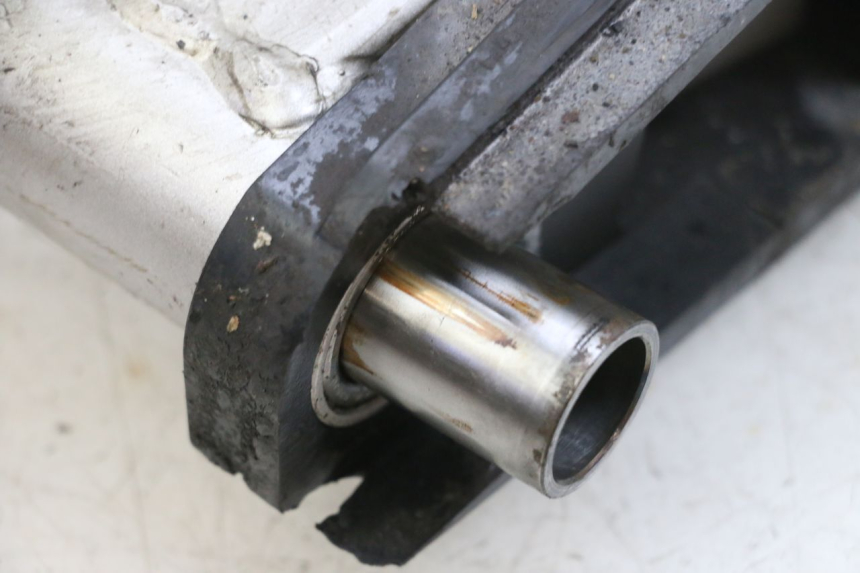 photo de SCHWINGE SUZUKI GSF N BANDIT 600 (1996 - 1999) - Alternative Perspektive