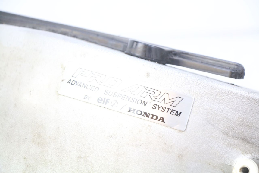 photo de SCHWINGE HONDA VFR FI RC46 800 (1998 - 2001)