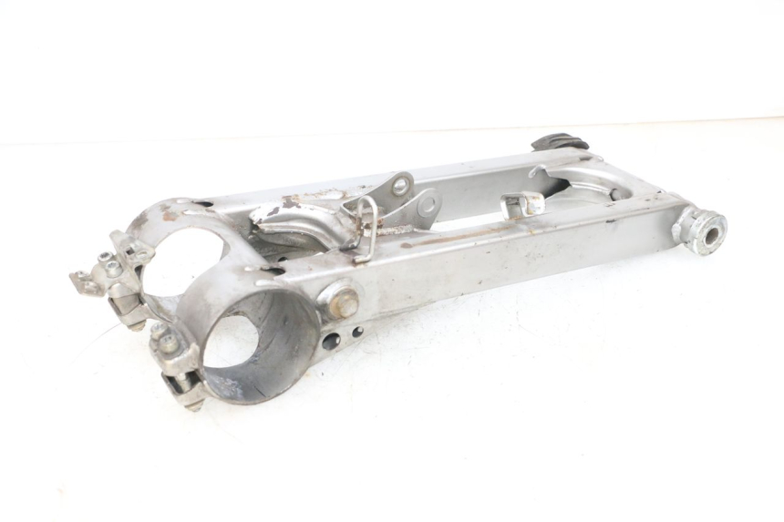 photo de SCHWINGE YAMAHA YFM R RAPTOR 250 (2008 - 2014) - Oberflächenzustand und Material