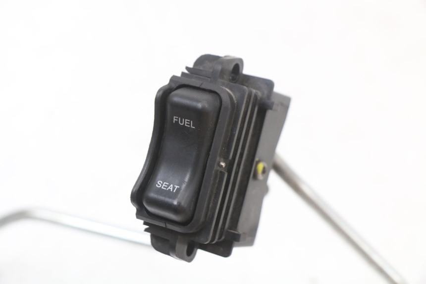 photo de SITZBANKSCHLOSS ZUG HONDA PCX (JF47) 125 (2012 - 2013)