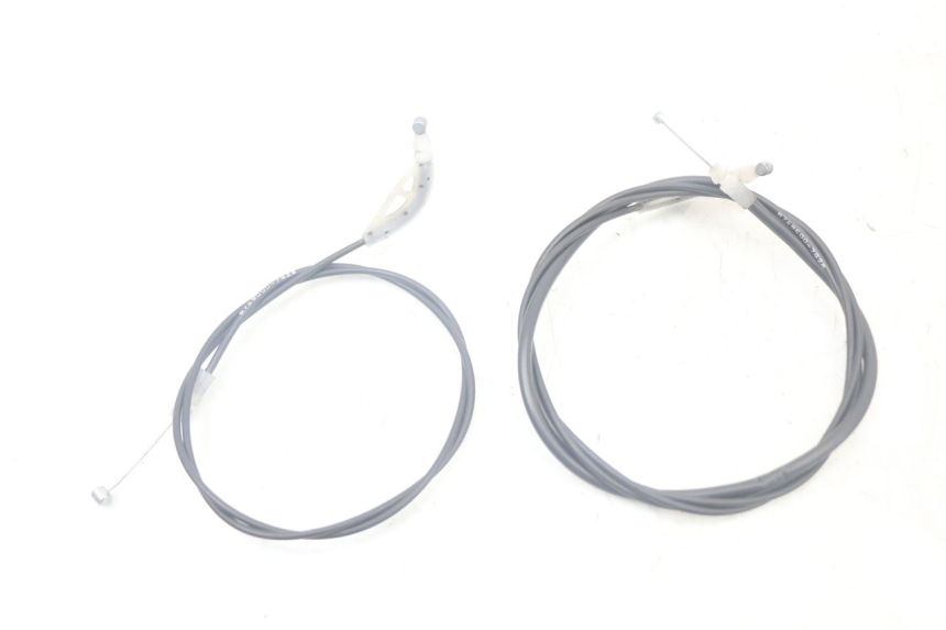 photo de SITZBANKÖFFNUNGSKABEL YAMAHA XMAX X-MAX ABS 125 (2017 - 2020) - Detailansicht des Bauteils