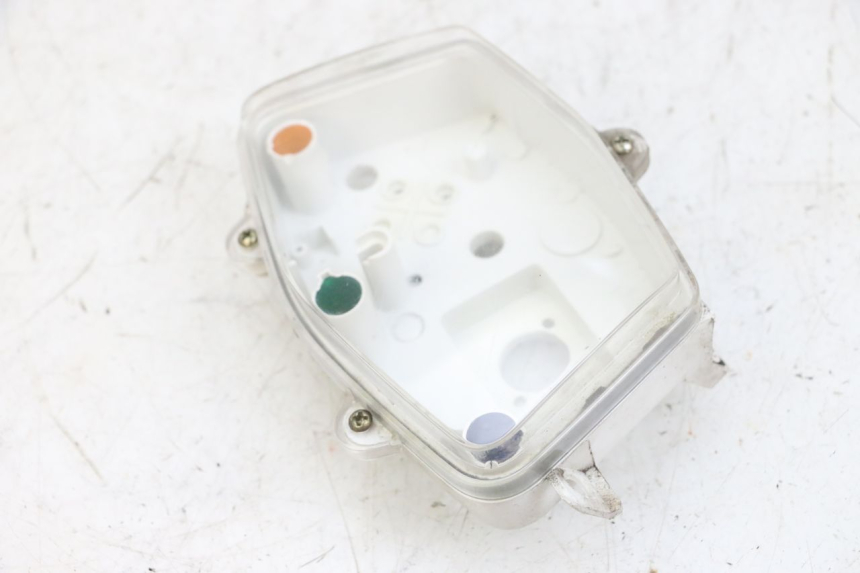 photo de TACHOMETERABDECKUNG PEUGEOT KISBEE 4T 50 (2018 - 2022) - Details der Befestigungspunkte