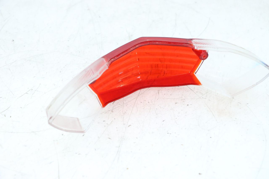 photo de RÜCKLICHT GLAS PEUGEOT KISBEE 4T 50 (2010 - 2017) - Technische Nahaufnahme
