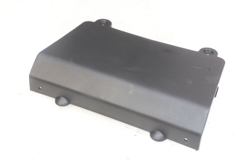 photo de BATTERIEABDECKUNG KYMCO AGILITY 16+ 4T 50 (2018 - 2023)