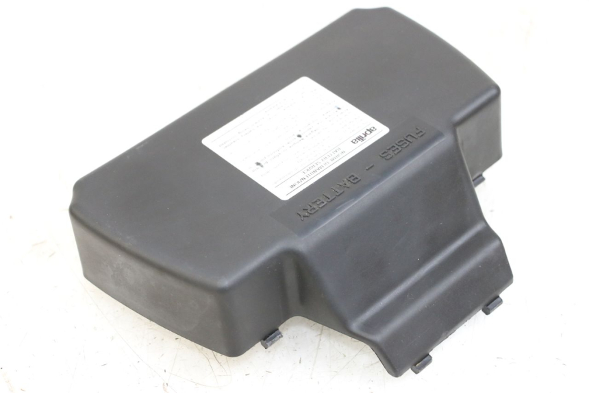 photo de BATTERIEABDECKUNG APRILIA SCARABEO 100 (2003 - 2012)