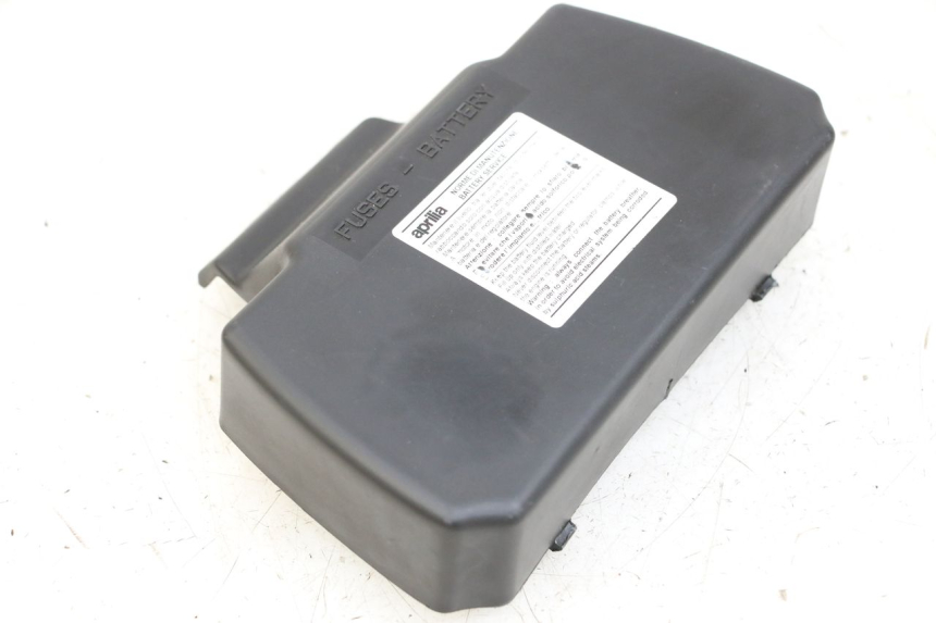 photo de BATTERIEABDECKUNG APRILIA SCARABEO 100 (2003 - 2012)