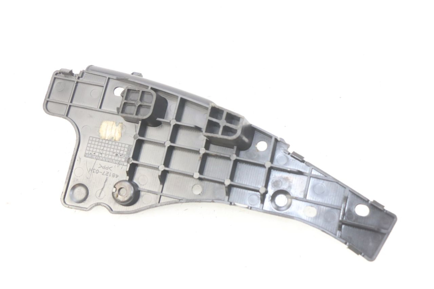 photo de BATTERIEABDECKUNG SUZUKI BURGMAN 125 (2007 - 2014)