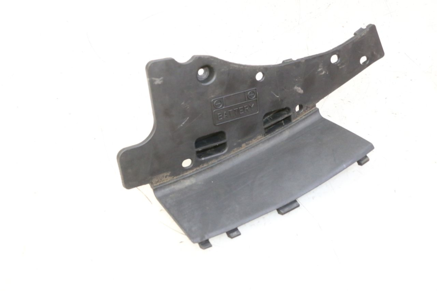 photo de BATTERIEABDECKUNG SUZUKI BURGMAN 125 (2007 - 2014)