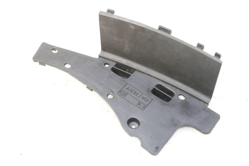 photo de BATTERIEABDECKUNG SUZUKI BURGMAN 125 (2007 - 2014)