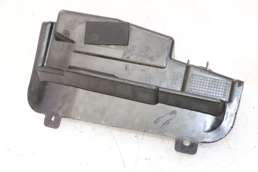 photo de BATTERIEABDECKUNG HONDA FES S-WING SWING ABS 125 (2007 - 2015)