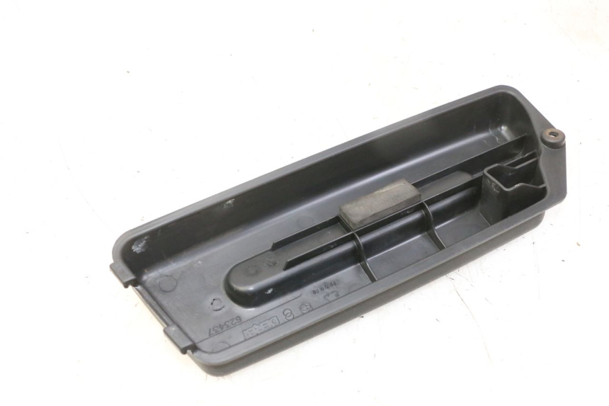 photo de BATTERIEABDECKUNG PIAGGIO FLY 2T 50 (2004 - 2017)