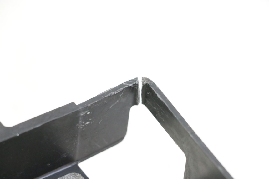 photo de BATTERIEABDECKUNG YAMAHA FZ6 FAZER S2 600 (2007 - 2011)