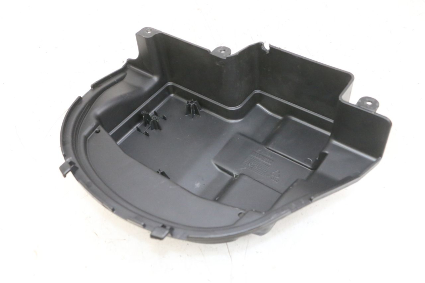 photo de BATTERIEABDECKUNG PIAGGIO MP3 500 (2016 - 2018) - Zoom auf Gebrauchszustand