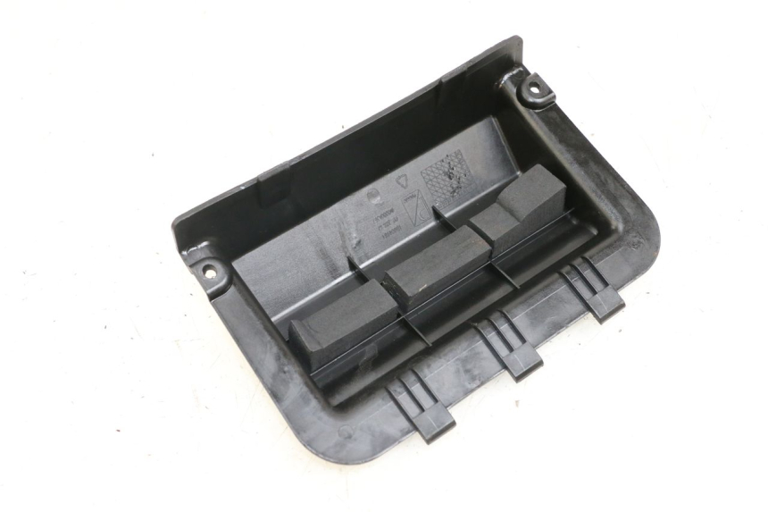 photo de BATTERIEABDECKUNG PIAGGIO NEW TYPHOON 50 (2018 - 2021)