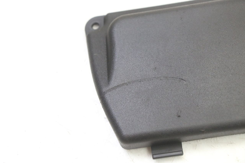 photo de BATTERIEABDECKUNG PIAGGIO NRG POWER PUREJET 50 (2018 - 2021)