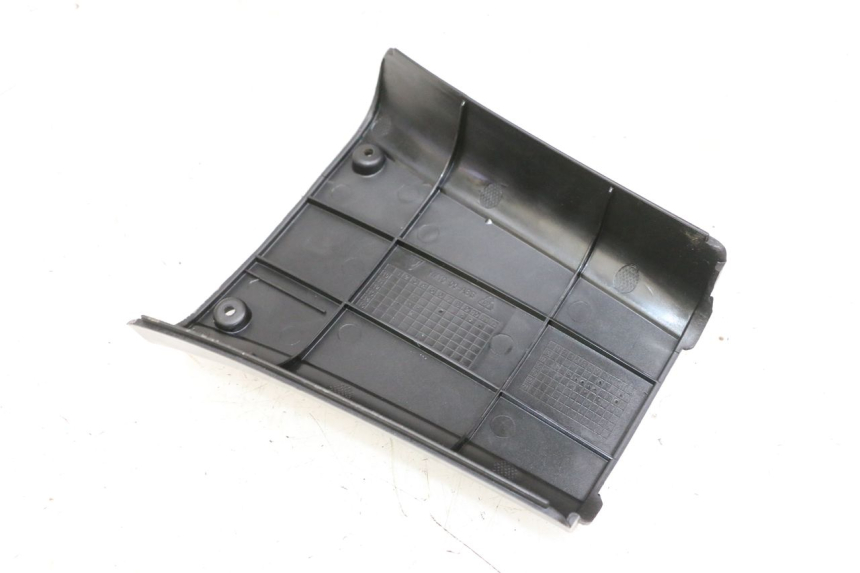 photo de BATTERIEABDECKUNG JM MOTORS OLDIES GT 4T 50 (2018 - 2025) - Detailansicht des Bauteils