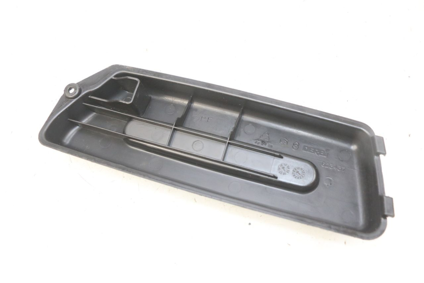 photo de BATTERIEABDECKUNG PIAGGIO FLY 2T 50 (2004 - 2017)
