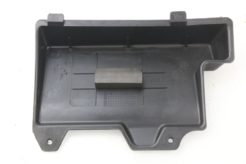 photo de BATTERIEABDECKUNG PIAGGIO ZIP 4T 50 (2018 - 2020)