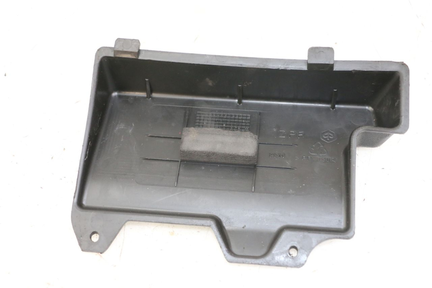 photo de BATTERIEABDECKUNG PIAGGIO ZIP 4T 50 (2018 - 2020)
