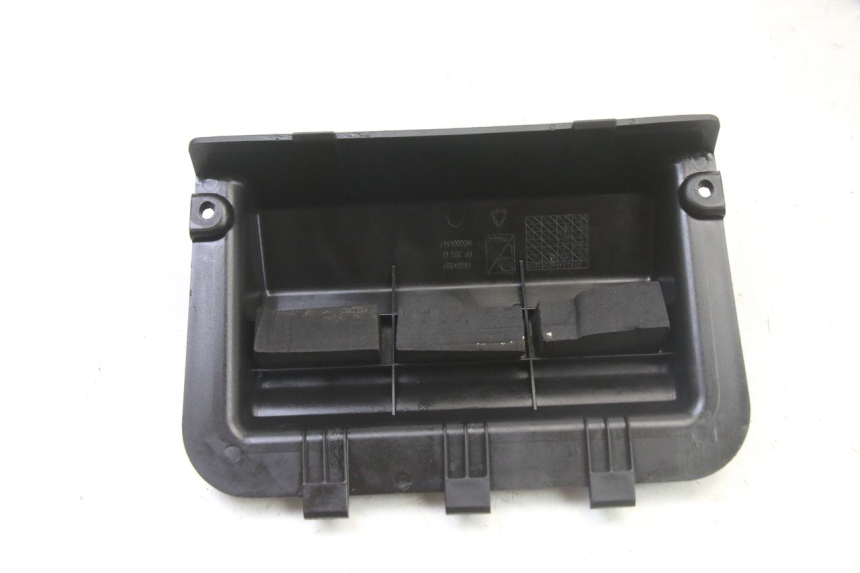 photo de BATTERIEABDECKUNG APRILIA SR 2T 50 (2018 - 2022)