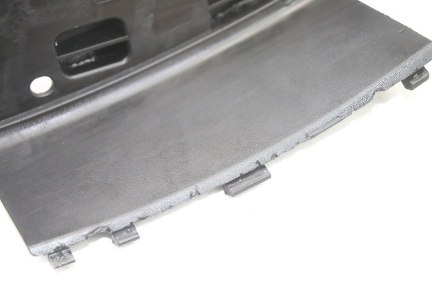 photo de BATTERIEABDECKUNG SUZUKI BURGMAN 125 (2015 - 2017)