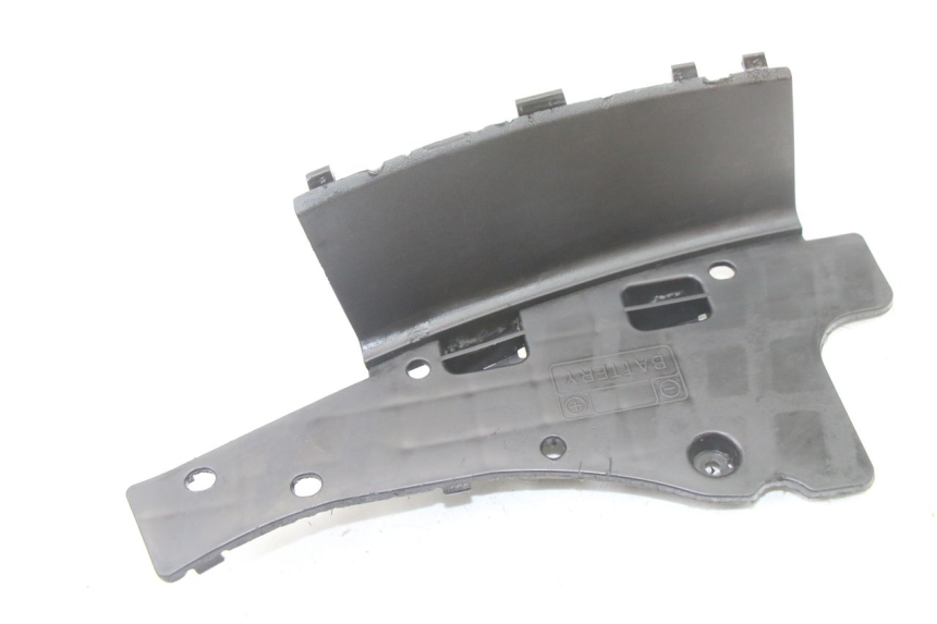 photo de BATTERIEABDECKUNG SUZUKI BURGMAN 125 (2015 - 2017)