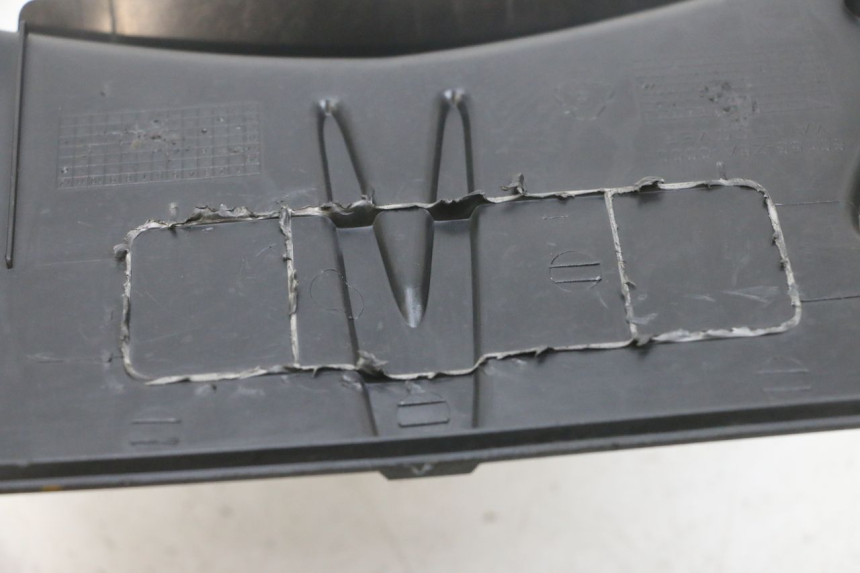 photo de BATTERIEABDECKUNG PEUGEOT TWEET PRO EFI 4T 50 (2021 - 2022)