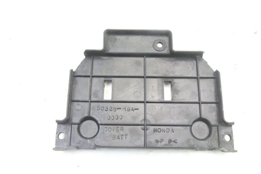 photo de BATTERIEABDECKUNG HONDA VT C2 SHADOW 750 (1997 - 2001) - Hauptansicht