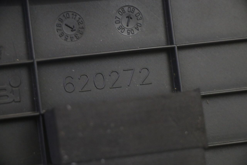 photo de BATTERIEABDECKUNG PIAGGIO XEVO - X EVO 125 (2007 - 2016) - Gesamtansicht des Produkts