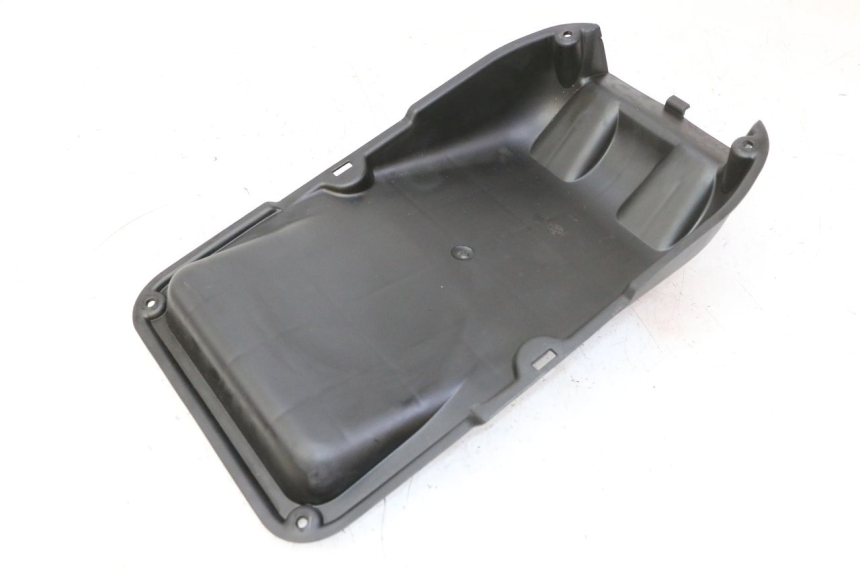 photo de LUFTFILTERKASTEN QUADRO 4 4D 350 (2015 - 2018)