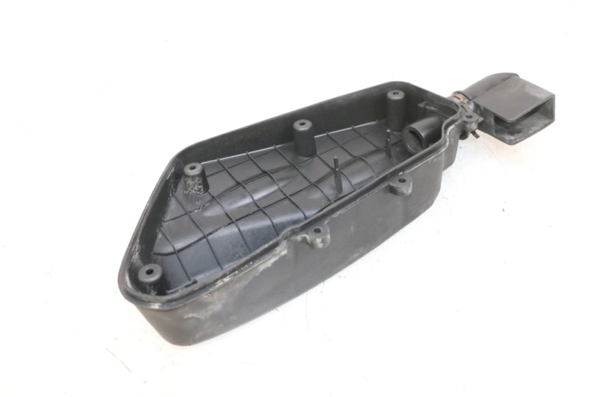 photo de LUFTFILTERKASTEN KYMCO AGILITY 16+ 4T 50 (2018 - 2023) - Zoom auf Gebrauchszustand