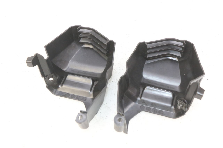 photo de LUFTFILTERABDECKUNG HONDA CB R 1000 (2018 - 2023)