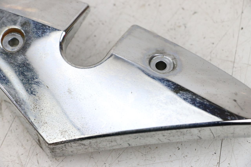 photo de Seitenverkleidung rechts am Rahmen HYOSUNG GV AQUILA 125 (2000 - 2004)