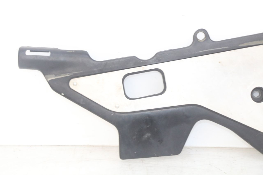 photo de RECHTER SEITENRAHMENDECKEL HONDA CBR F SC25 1000 (1989 - 1992)