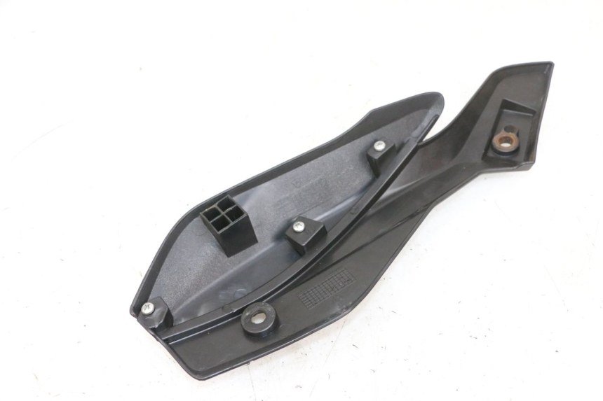 photo de RAHMENABDECKUNG RECHTS KSR CODE 125 (2018 - 2020) - Detailansicht des Bauteils